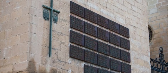 Retirada de las placas en Caspe: ¿punto y final a la larga sombra del franquismo?